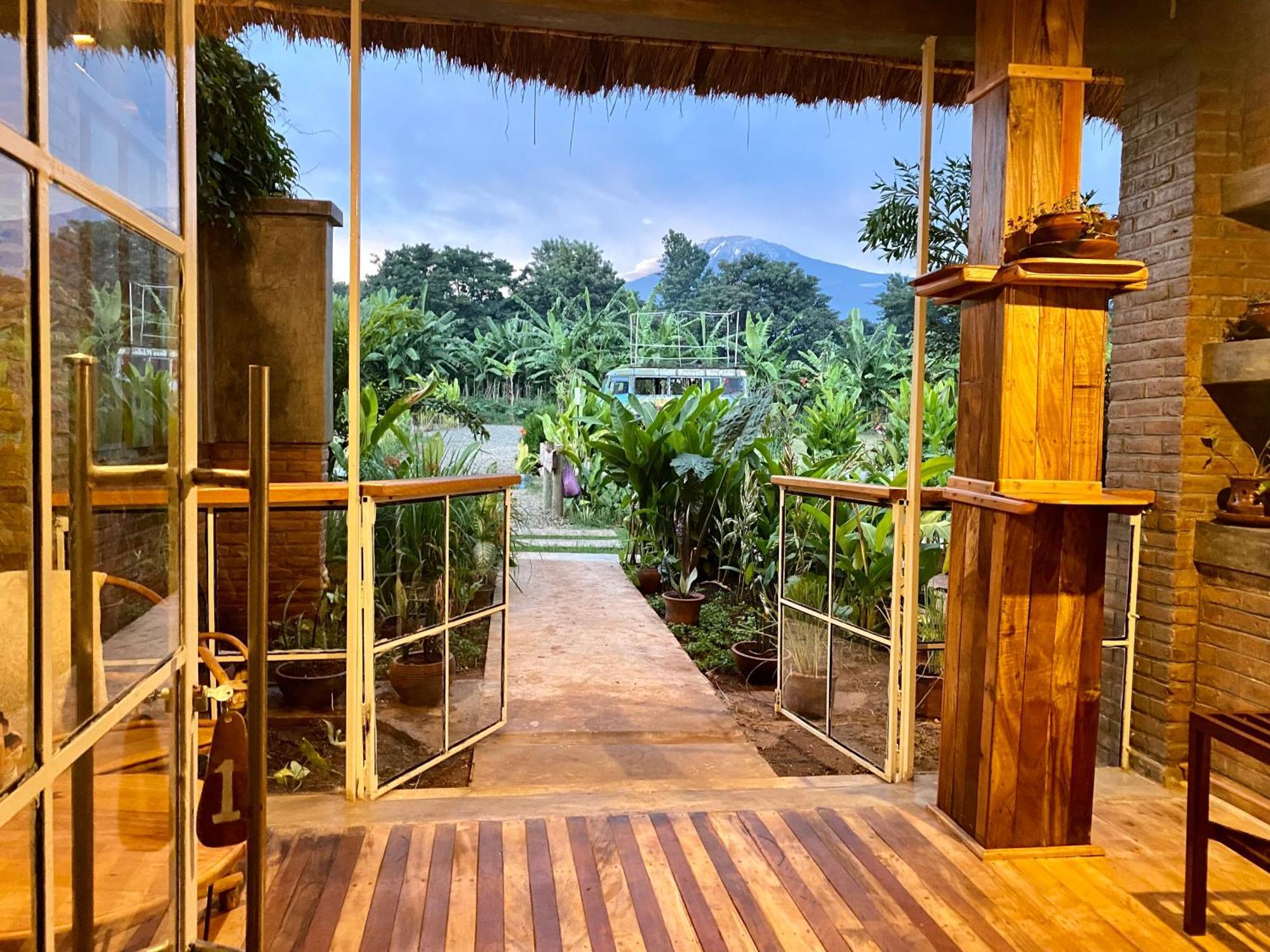 Mount Kilimanjaro 360 View Cottage Uru Экстерьер фото